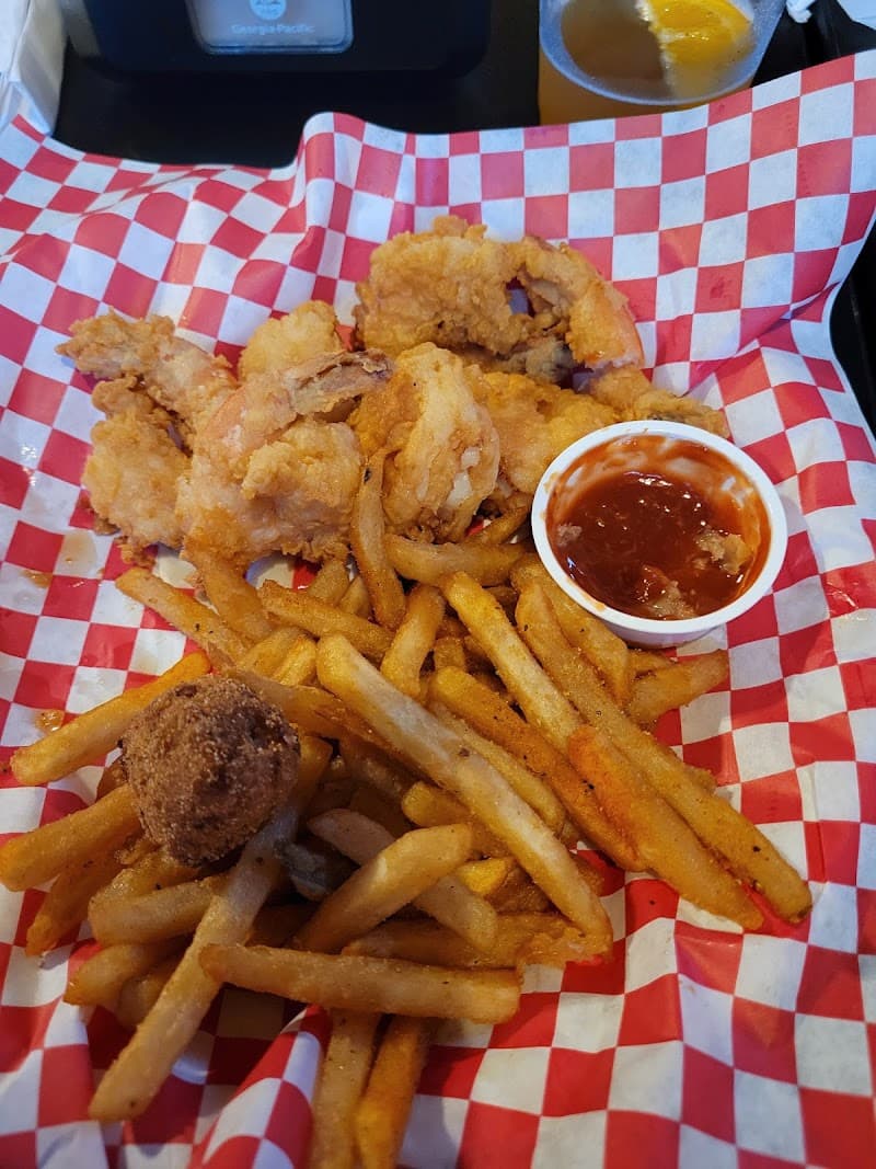 Goofy Goose Lakeside Bar & Grill photo 3