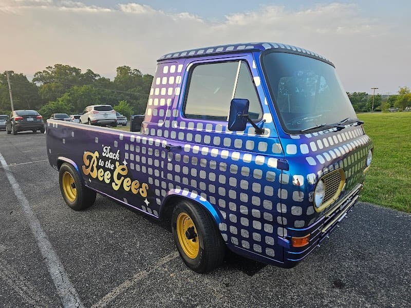 Hamners' Unbelievable Magic Show: Bird Magic, Illusions & Family Fun! photo 5