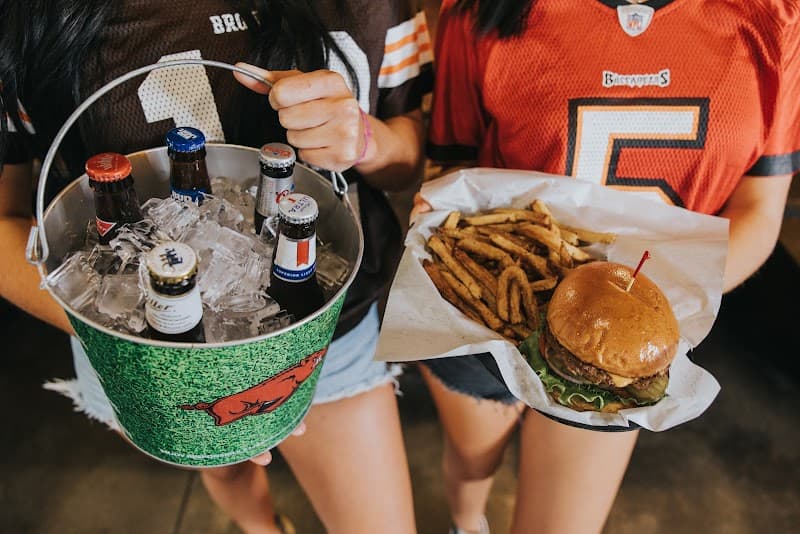 JJ's Grill Rogers photo 3