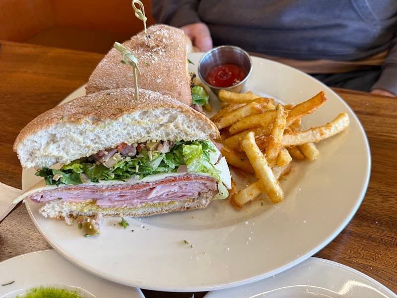 Bella's Table photo 3