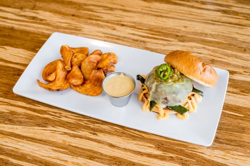 Uptown Kitchen & Taphouse photo 3