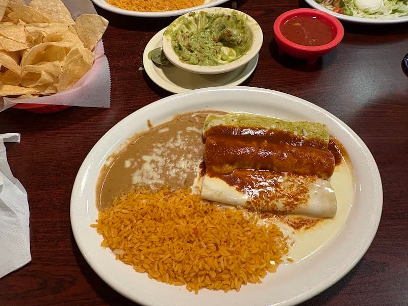 El Lago Mexican Restaurant ( Nixa Mo ) photo 4