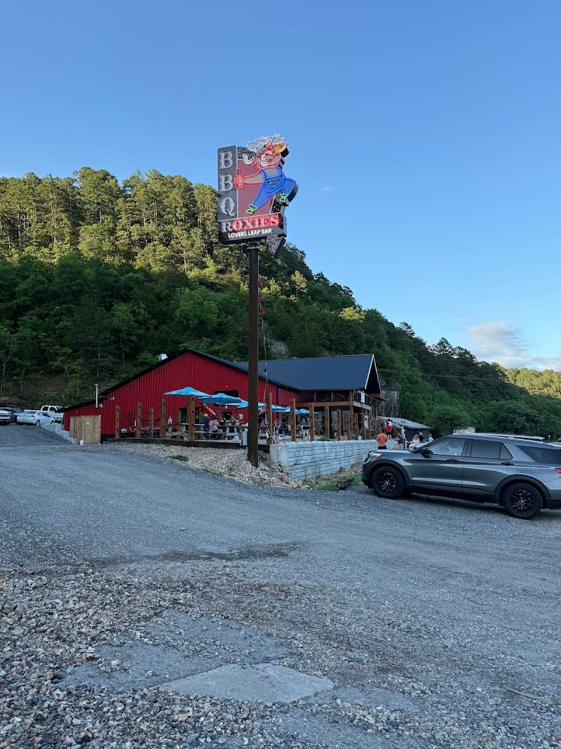 ROXIE'S BBQ & LOVER'S LEAP BAR photo 6