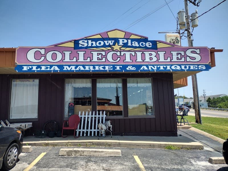 Show Place Collectibles photo 2
