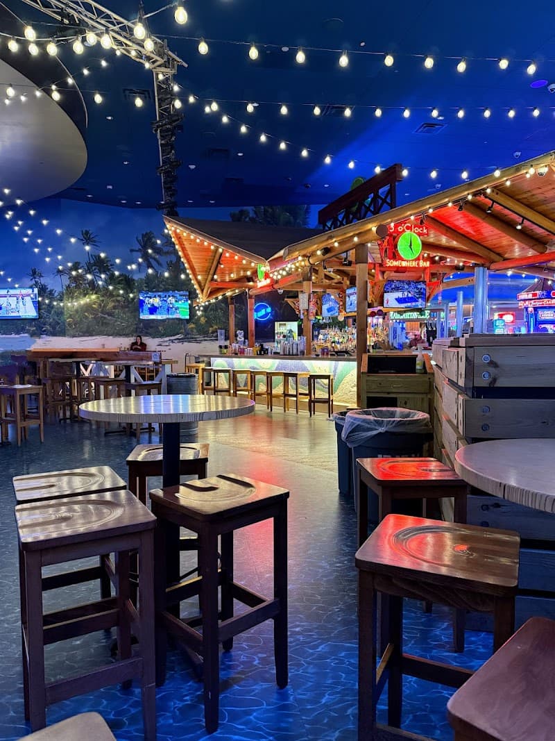 5 O’Clock Somewhere Bar photo 3