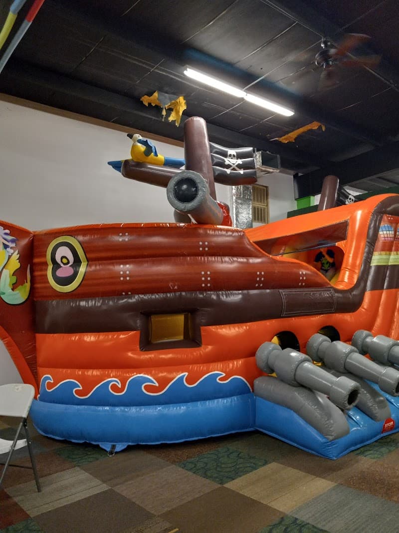 Grand Bounce Jumpstation & Rentals photo 4