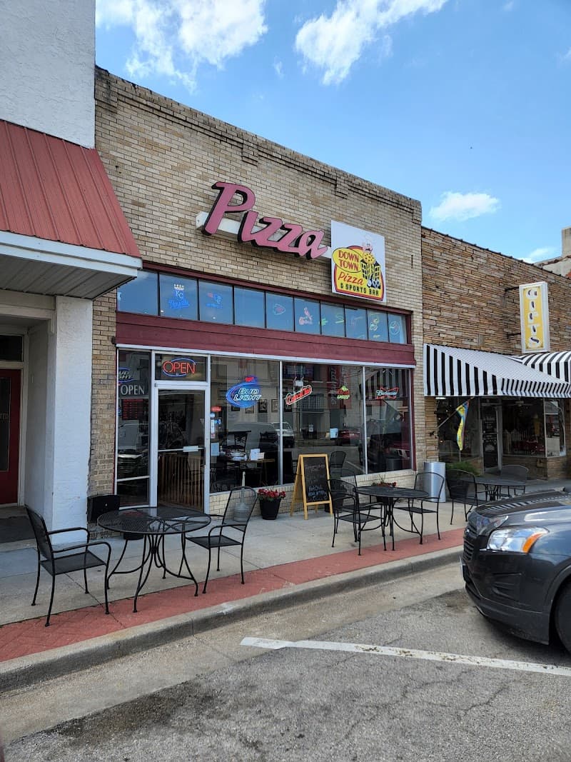 Downtown Pizza & Sports Bar photo 2