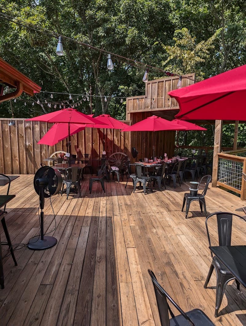 Old 76 Smokehouse photo 2