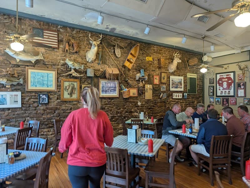 Doe's Eat Place photo 5