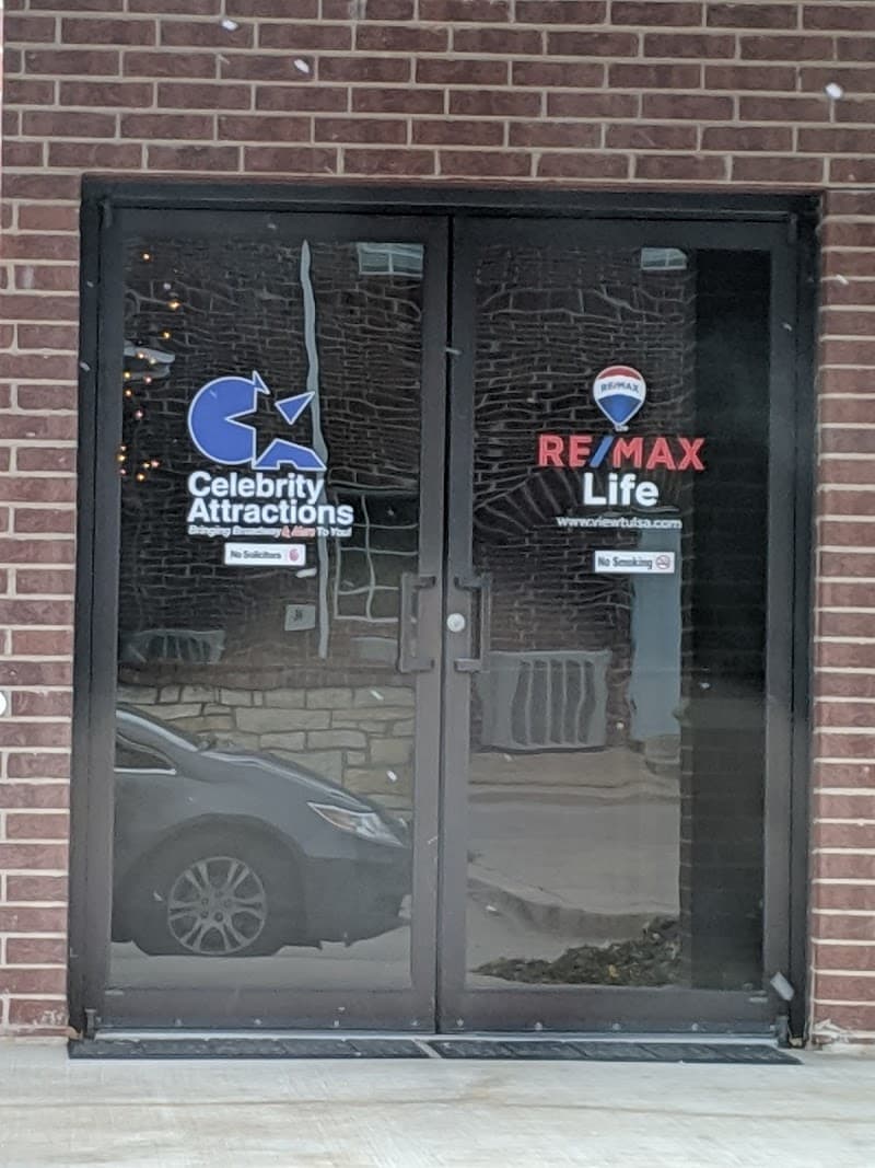 Celebrity Attractions photo 1