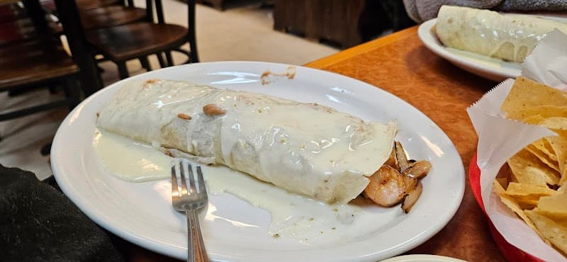 EL VENERO Mexican Restaurant photo 3