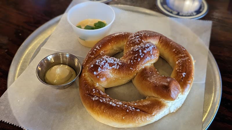 Flying Saucer Draught Emporium photo 3