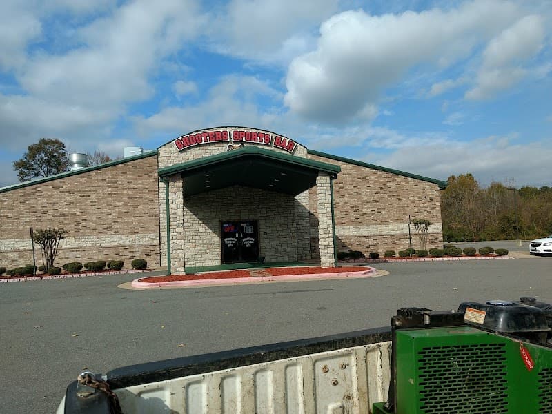 Shooters Sports Bar & Grill photo 2