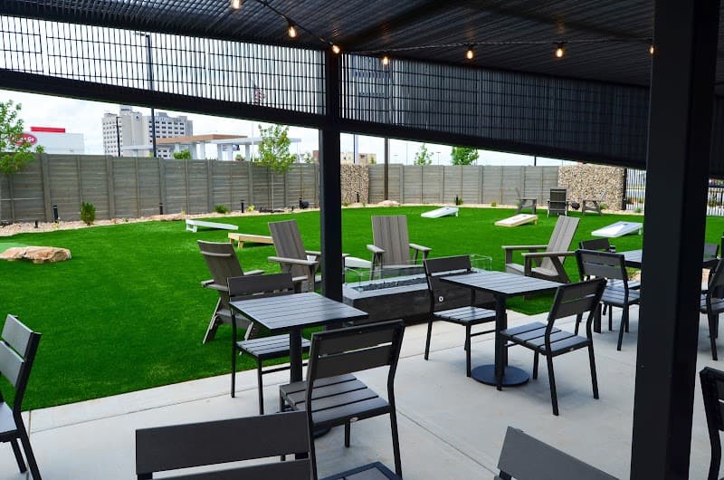 BigShots Golf Springfield photo 2