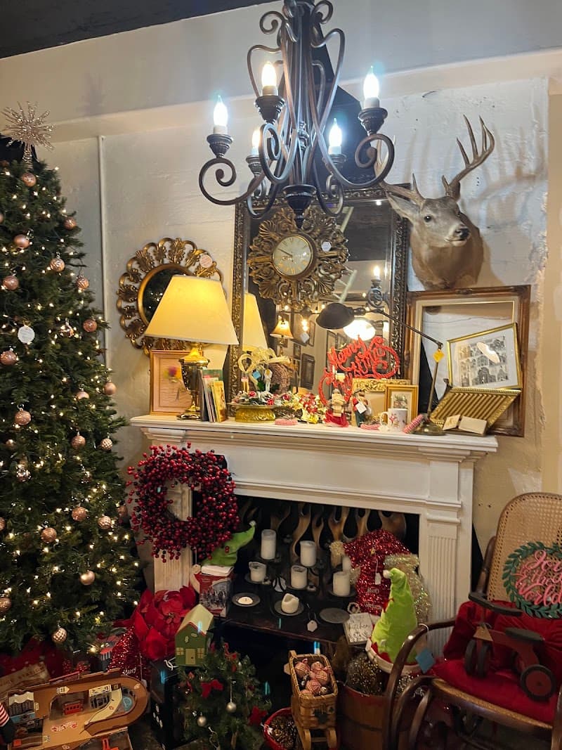 Vintage Market photo 5