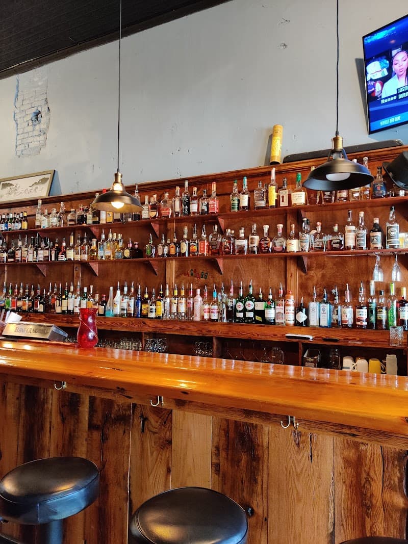 Buck’s Emma Ave. Bar & Tap photo 4