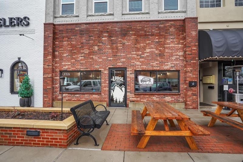 The Lodge on Main photo 3