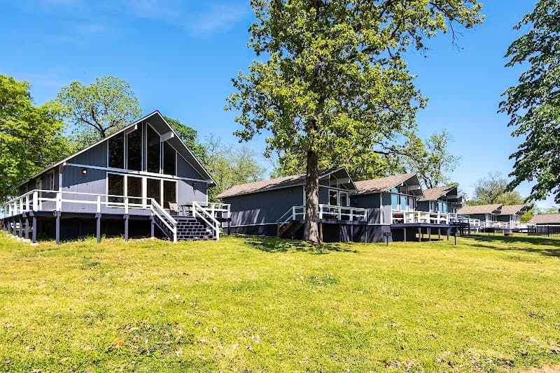 Quarterdeck Lakeside Dining photo 6