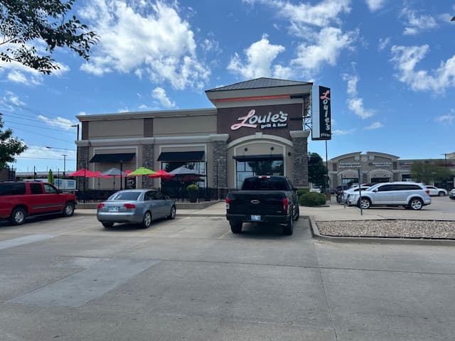 Louie's Grill & Bar photo 1