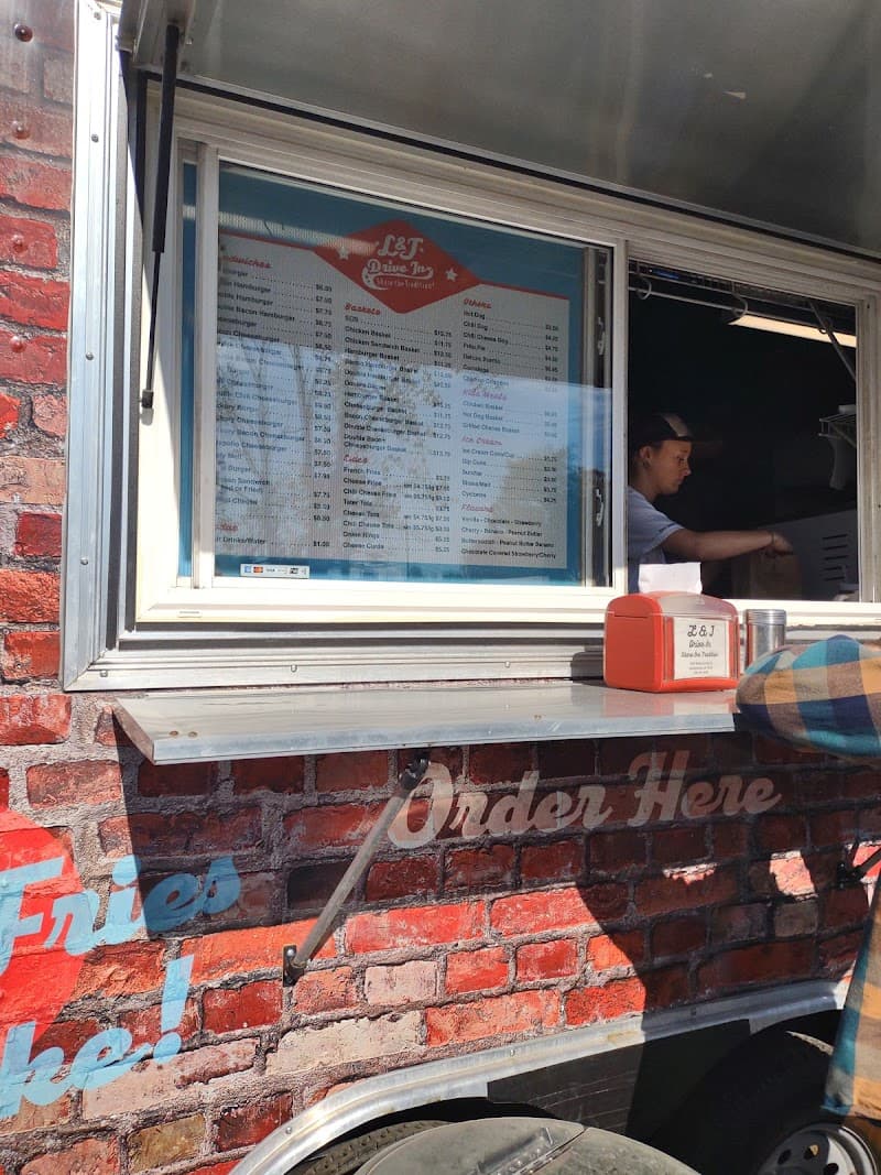 L&J Drive In photo 2