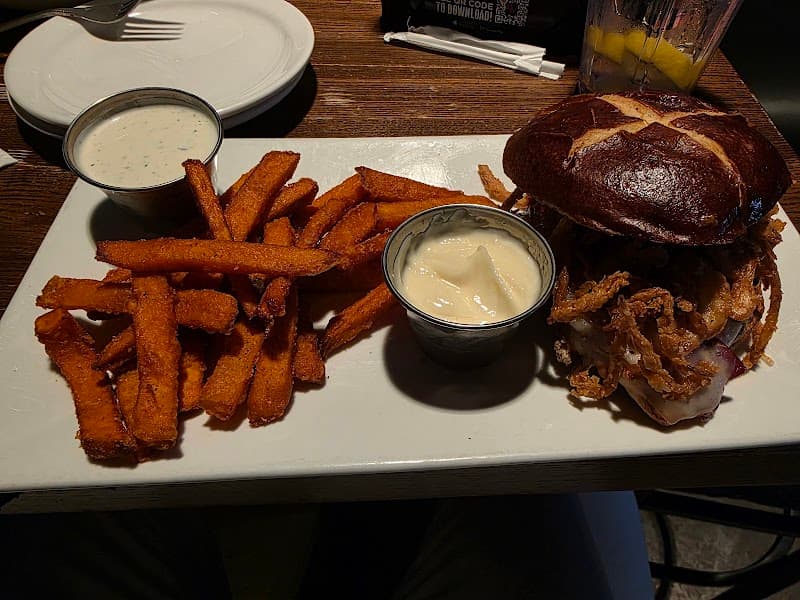 Big Whiskey's American Restaurant & Bar photo 6