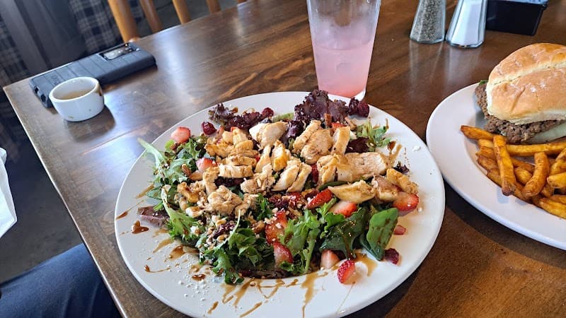 The Summit - Food, Bar, & Entertainment District photo 6