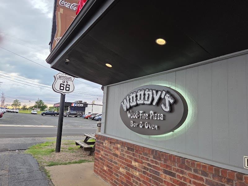 Woody's Wood-Fire Pizza Bar & Oven photo 1