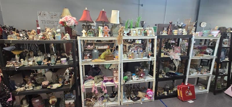 Chill & Deal Flea Market photo 2