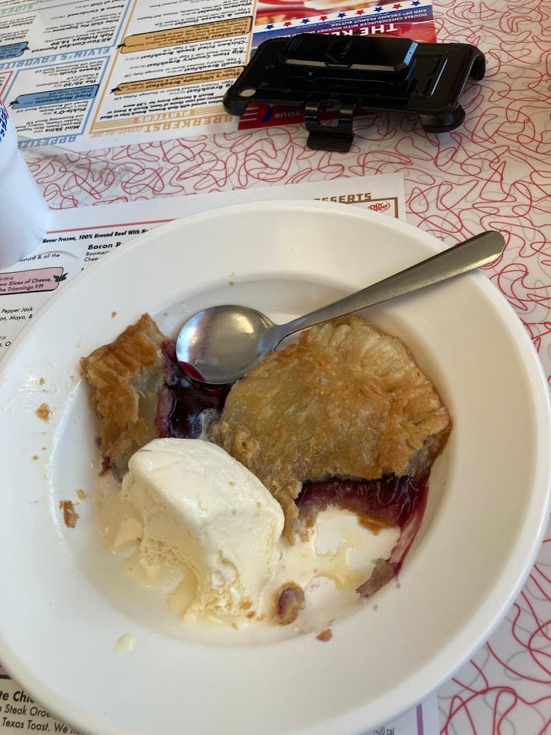 Boomarang Diner photo 5