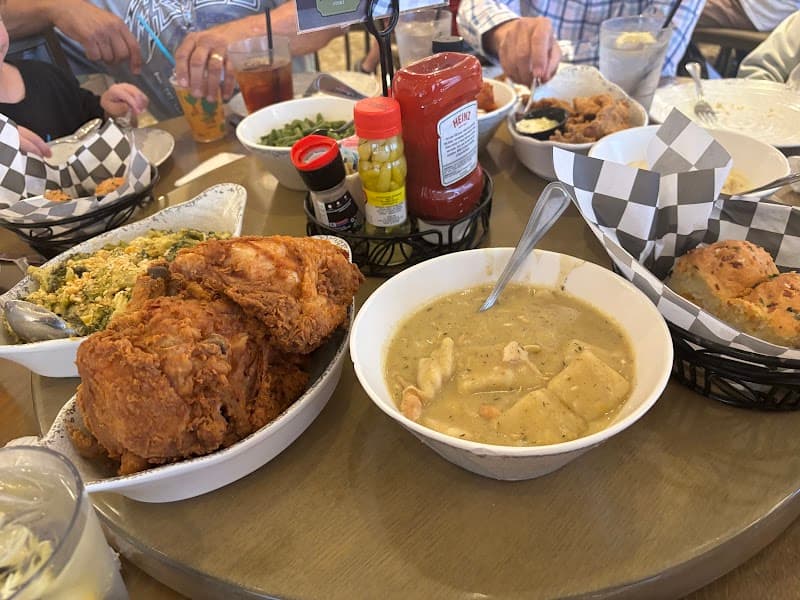 Paula Deen's Family Kitchen photo 6