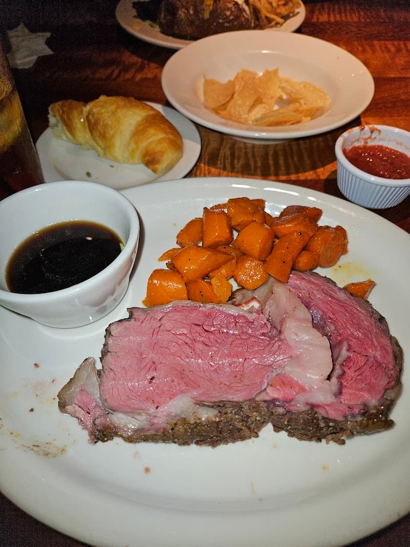 Charleston's Restaurant photo 6