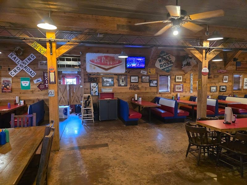 Boone's BBQ Barn photo 5