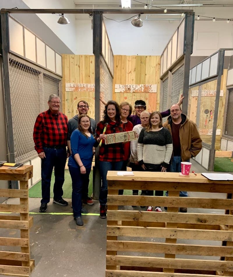 Lumberjack Attack Axe Throwing photo 4
