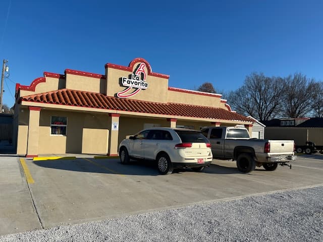 La favorita bar and grill photo 2