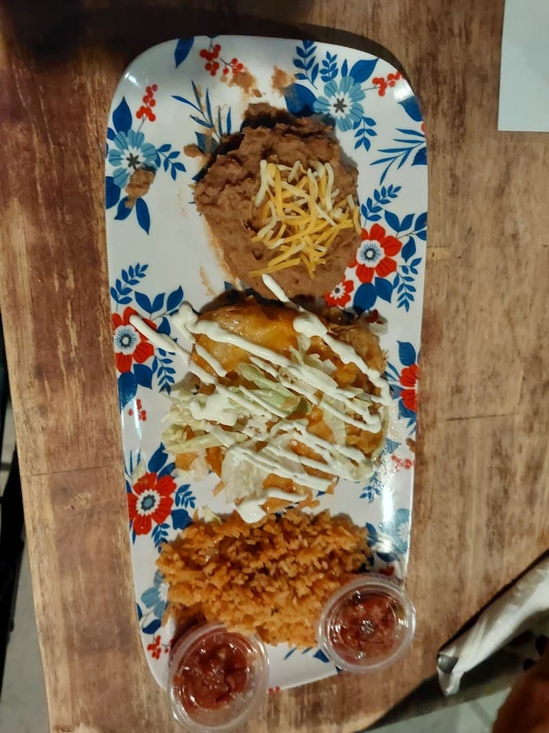 Robyn's Nest Bar and Grill photo 3