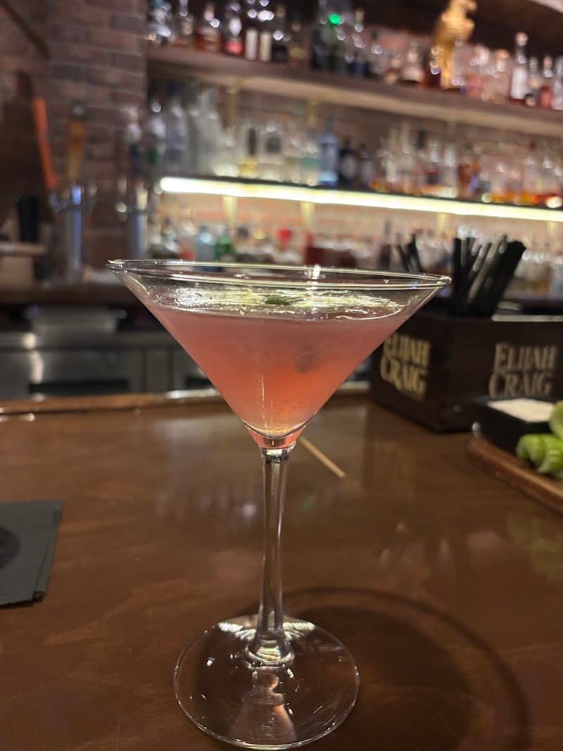 Tuskers Tavern photo 3