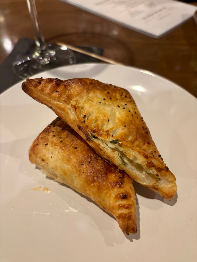 Tuskers Tavern photo 4