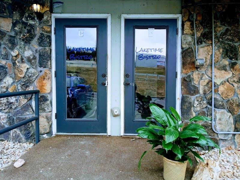 LakeTime Bistro photo 1