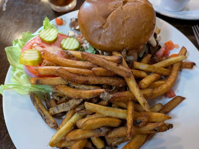 Frank and Lola's photo 4