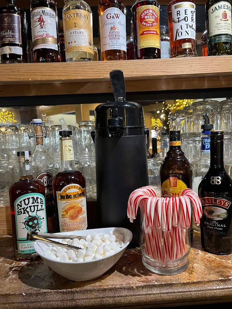 Black Cat Lounge photo 3