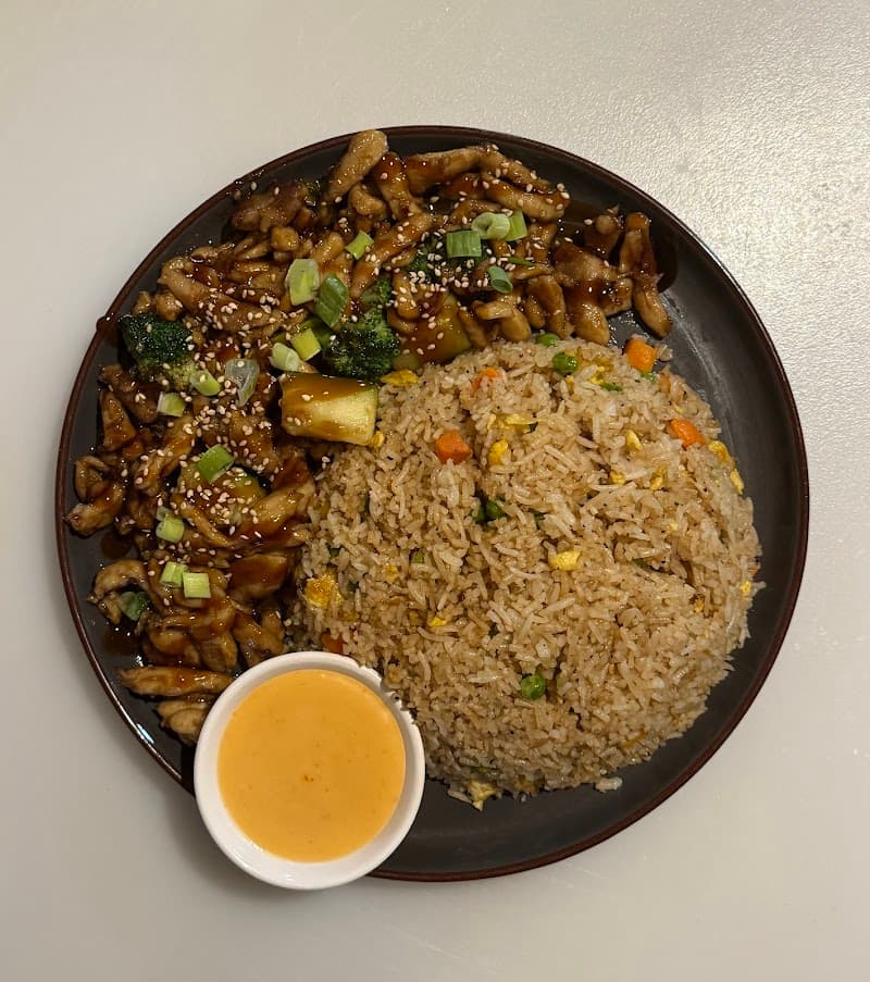 Fancy Dining & Sushi photo 3