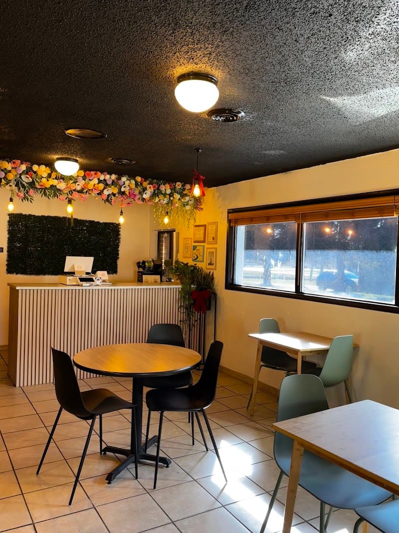 Fancy Dining & Sushi photo 5