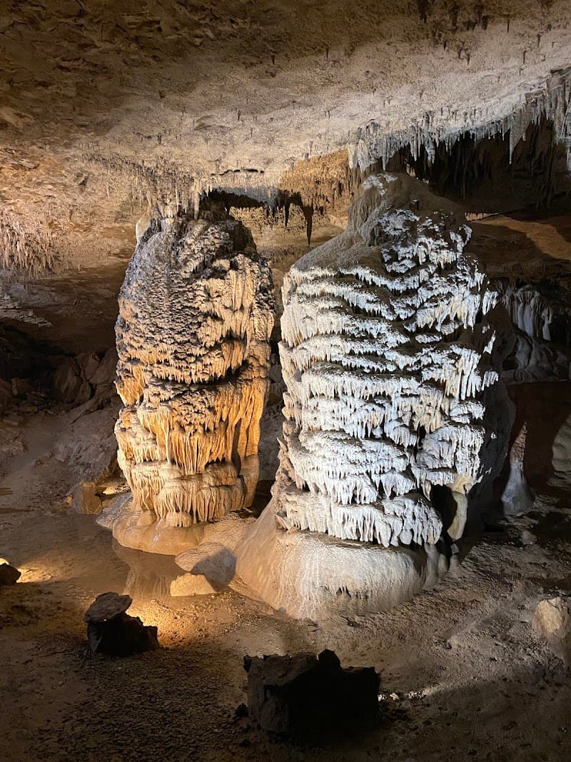 Fantastic Caverns photo 1
