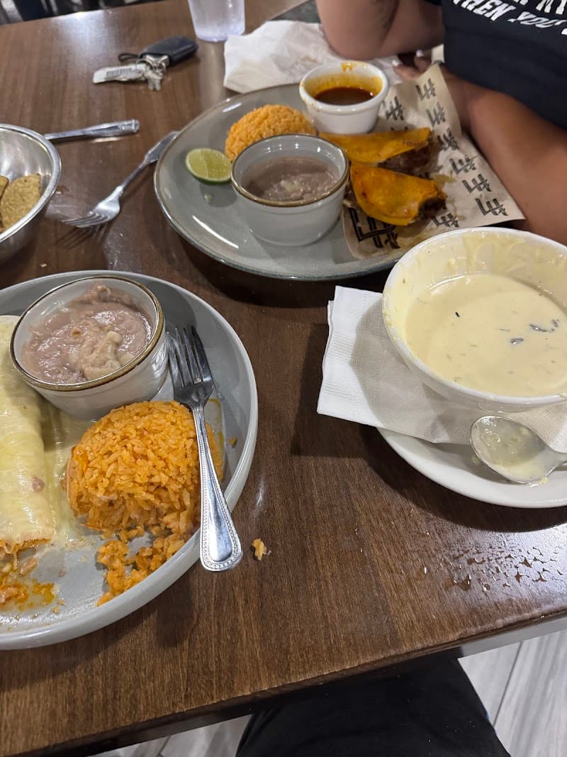 Little Hacienda photo 6