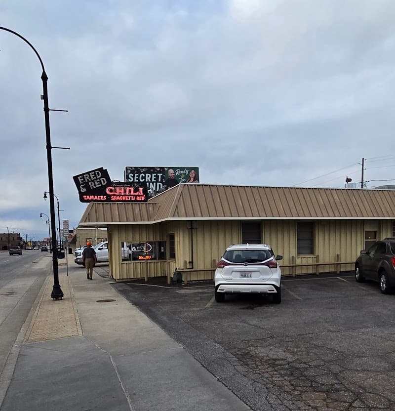 Fred & Red's photo 4