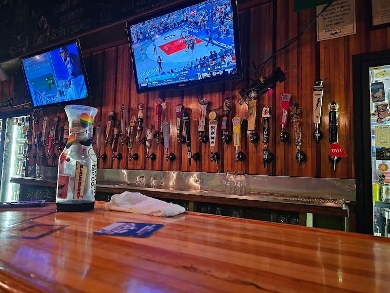 Brewski's Draft Emporium photo 4