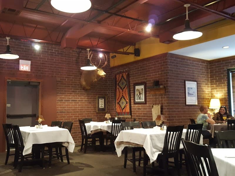 Sterlings Grille photo 2