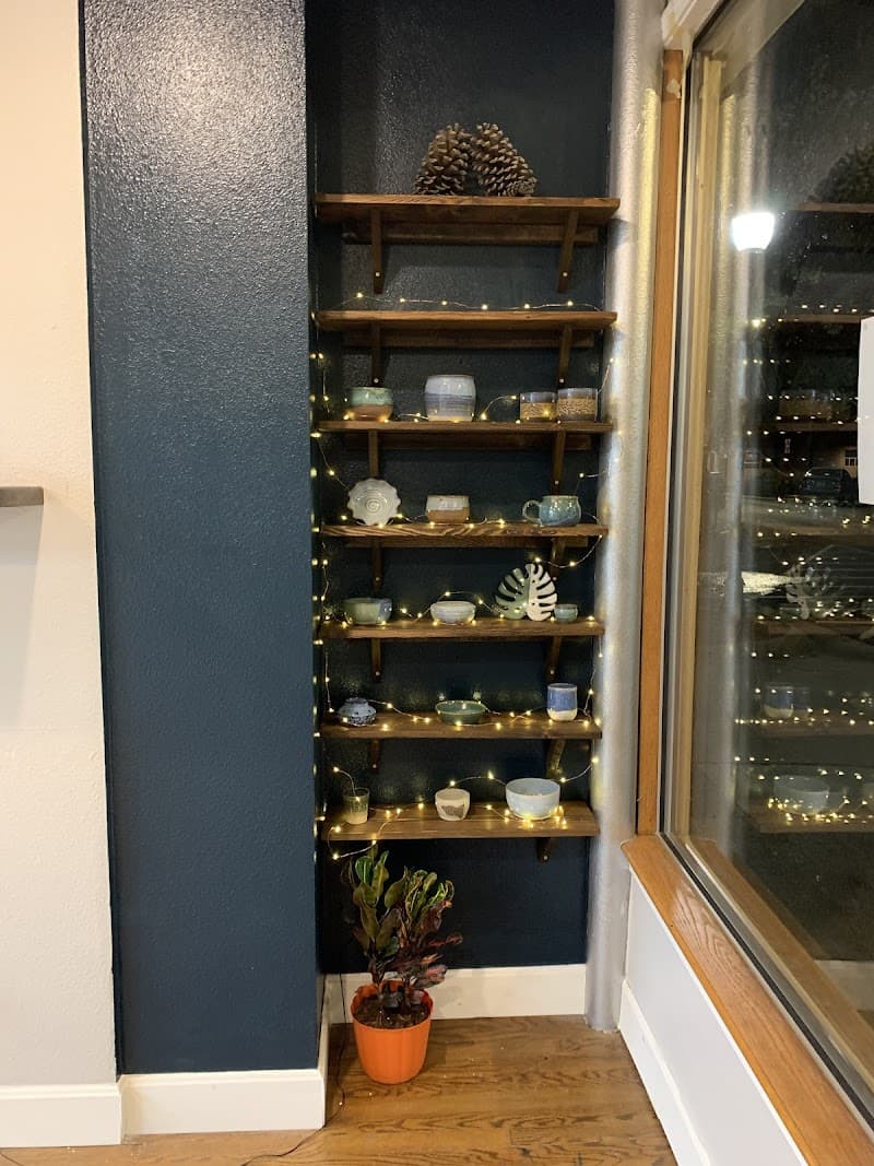 Broken Vessels Pottery Studio photo 3