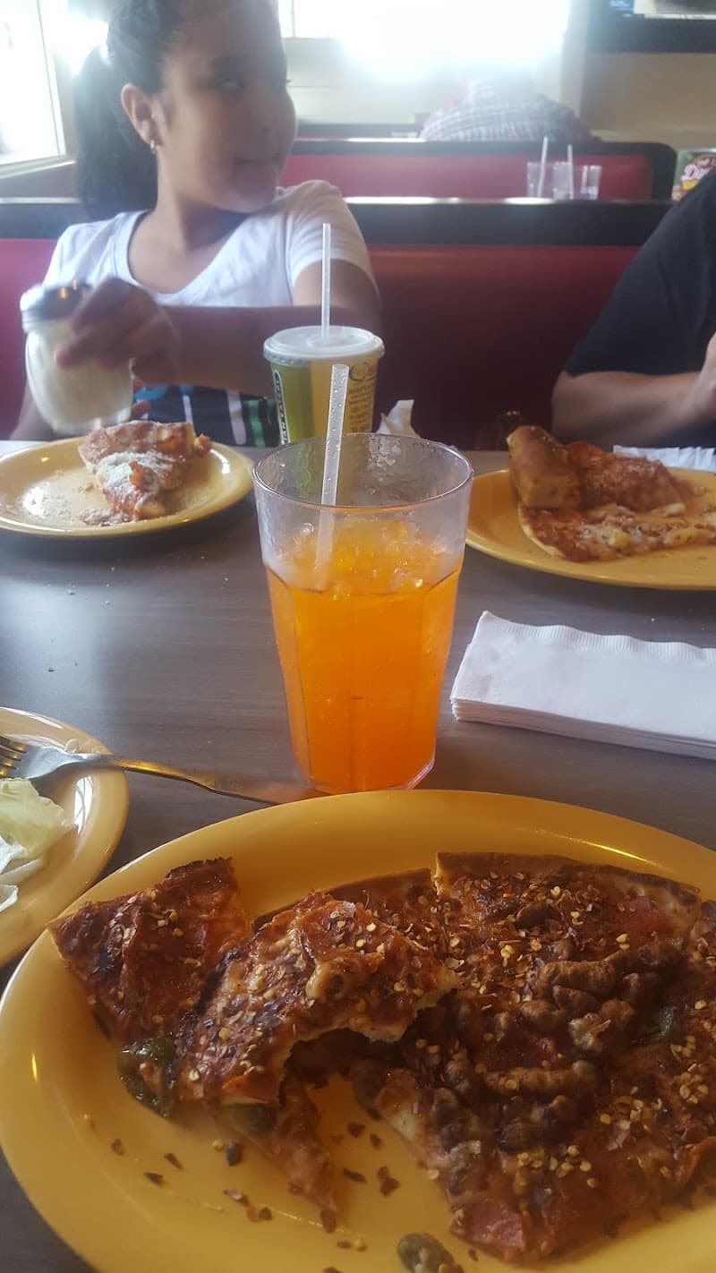 Mazzio’s Pizza & Wings photo 6