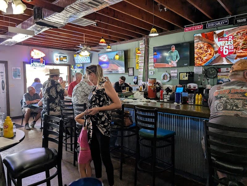 Castaways Pub And Grill photo 6